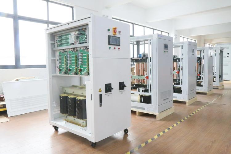 電器啟動(dòng)電流沖擊與穩(wěn)壓器、電力設(shè)備的保護(hù)策略